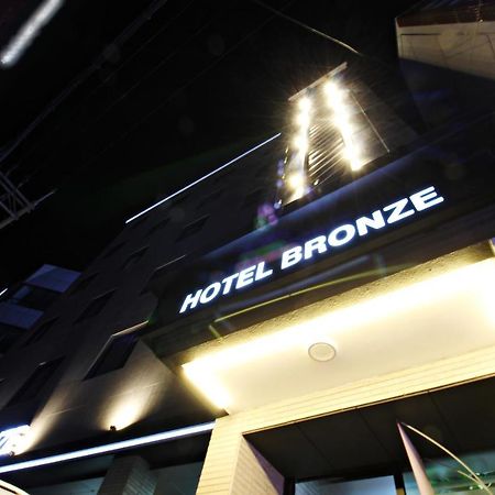 Bronze Hotel Changwon Buitenkant foto